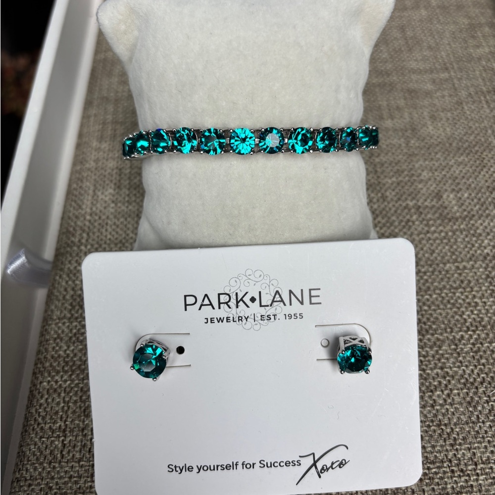 Park Lane Mini Impression Teal Turquoise Jewelry Set. SOLD